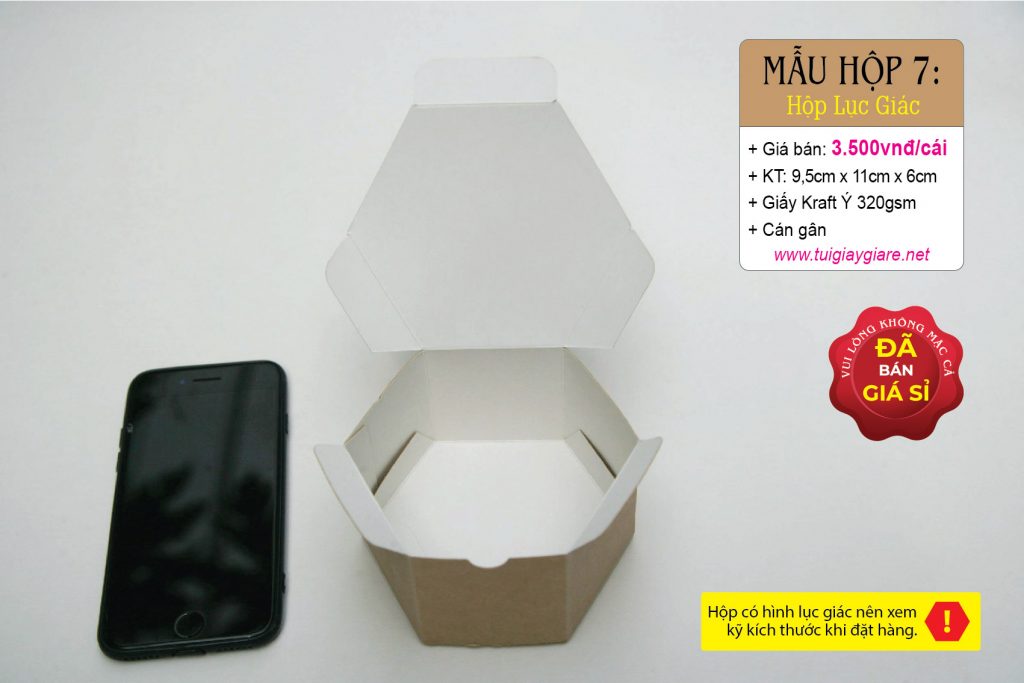 Hộp giấy kraft có sẵn